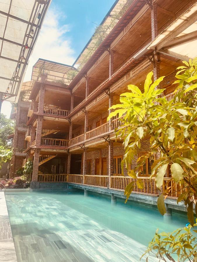 Ho Nui Dinh Hotel 宁平 外观 照片