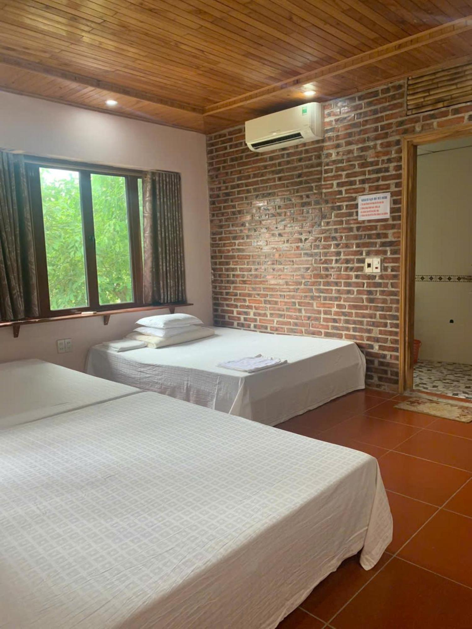 Ho Nui Dinh Hotel 宁平 外观 照片